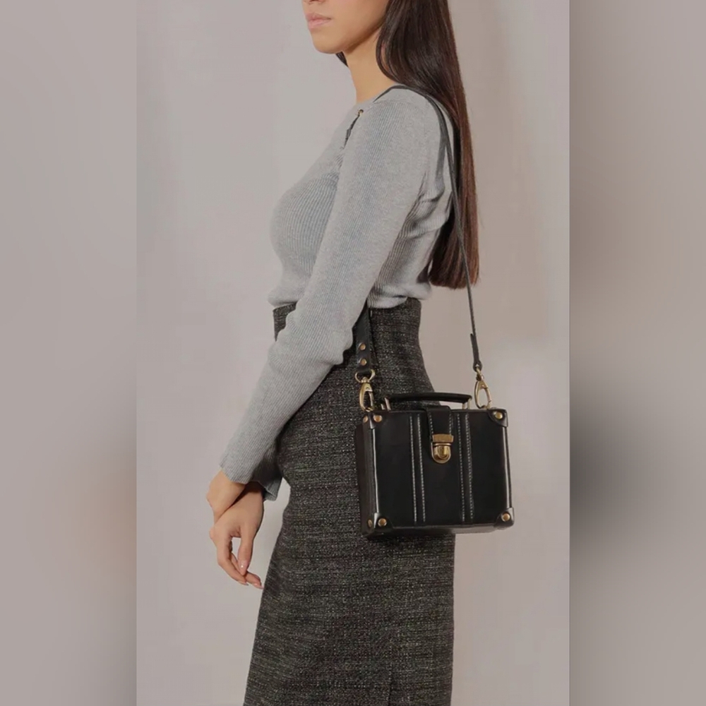 BEARA BEARA Fiona Mini Small Box Vintage Style Handbag | Purse with Gold Accents